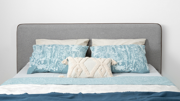 Кровать Миа 160 рогожка серый, кант желтовато-коричневый с ортопедическим основанием и подъемным механизмом