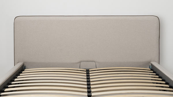 Кровать Миа 160 рогожка светло-бежевый, кант желтовато-коричневый с ортопедическим основанием и подъемным механизмом